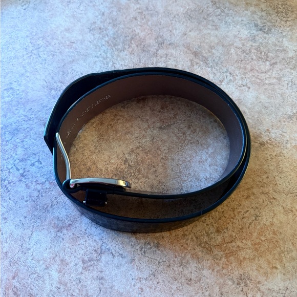 Michael Kors MK Logo Belt Black Patent Monogram Silver Hardware Sz Medium - Picture 6 of 7